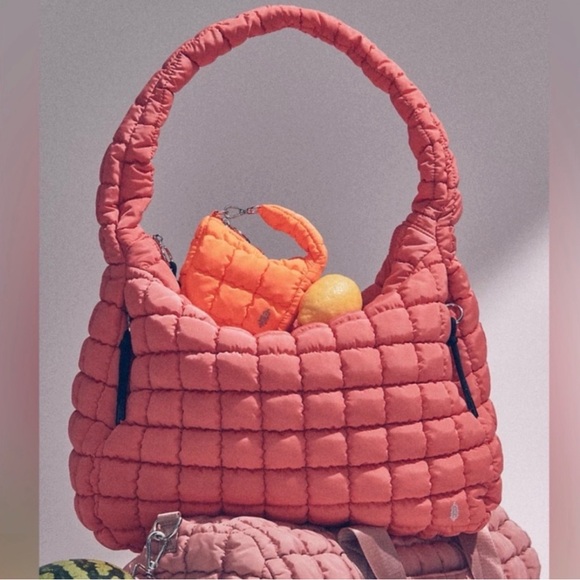 FREE PEOPLE MOVEMENT CORAL Quilted Carryall Bag NWT - Picture 4 of 6